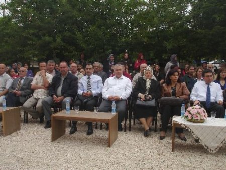 Kursiyerler Hünerlerini Şenlikte Sergiledi