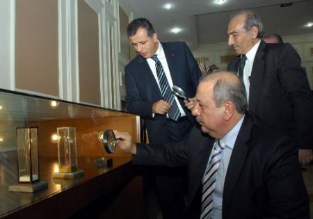 Kurşun Kalemden Heykeller, Görenleri Şaşırtıyor