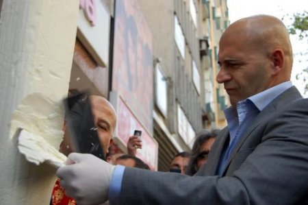 Kurtlar Vadisi'nin Kazım'ı Kahramanmaraş'ta Dondurma Şovu Yaptı