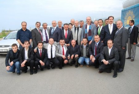 Kurtulmuş, Adnan Demirtürk’ün Kabrini Ziyaret Etti