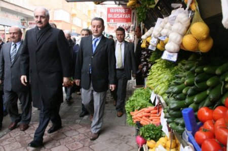 Kurtulmuş: Has Parti Bölmeden Siyaset Yapacak