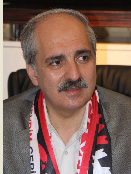 Kurtulmuş: Siyasetçi, Bbg Evinde Yaşıyormuş Gibi Şeffaf, Açık Ve Net Olmalı