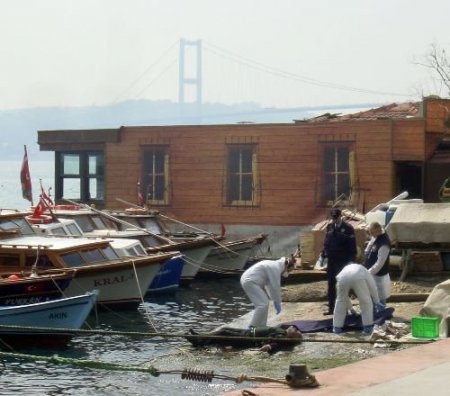 Kuruçeşme Sahilinde Ceset Bulundu
