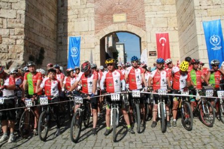 Kuruluştan Kurtuluşa Bisiklet Turunun üçüncü etabı Bursa Tophane’den başladı