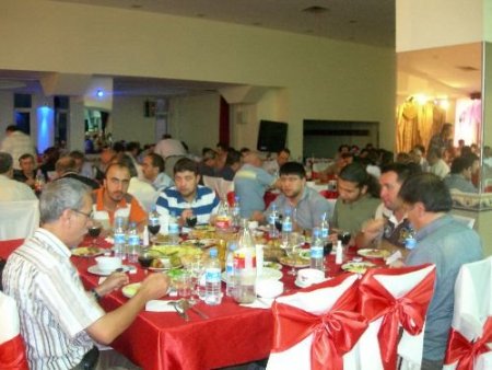Kurumlar Belediyenin İftar Yemeğinde Biraraya Geldi
