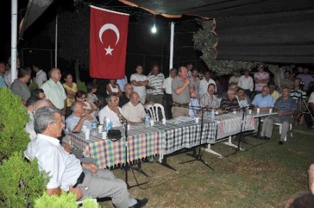 Kuşadası Belediye Başkanı Altungün, Mahalle Toplantılarını Sürdürüyor