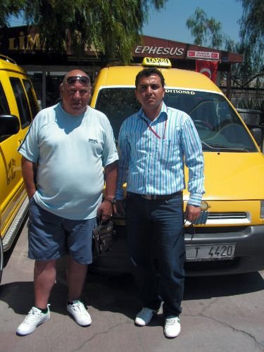 Kuşadası Taksicilerinin 'götürürsün, Getiremezsin' Tartışması Devam Ediyor