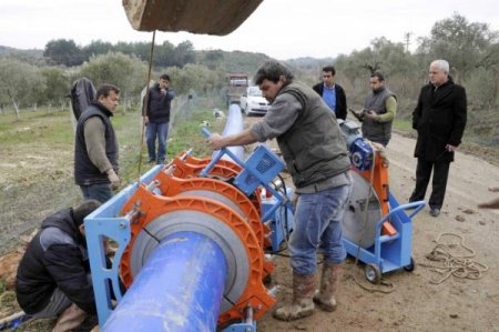 Kuşadası'nda Ana Su İsale Hatları Yenileniyor