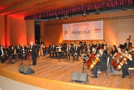 Kuşadası'nda Anadolu Filarmoni Orkestrası'ndan unutulmaz gece
