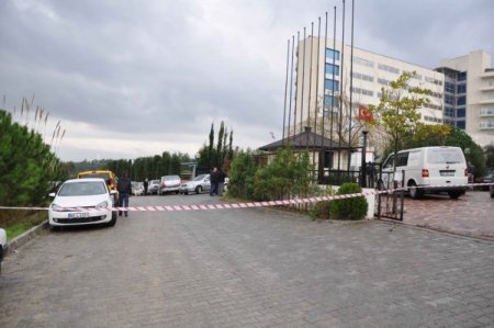 Kuşadası'nda bir genç önce nişanlısını öldürdü sonra intihar etti