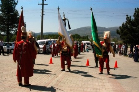Kütahya Eğitim, Kültür ve Sanat Şenliği başladı