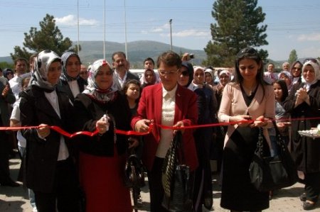 Kütahya Eğitim, Kültür ve Sanat Şenliği başladı