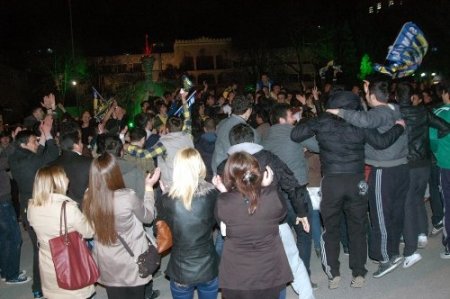 Kütahya'da Fenerbahçeli taraftarların coşkusu