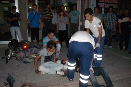 Kütahya'da Kaza: 3 Yaralı