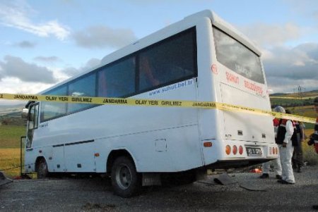 Kütahya'da Öğrencileri Taşıyan Midibüs Yan Yattı: 3 Öğrenci Öldü, 15 Yaralı (2)