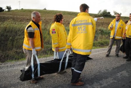 Kütahya'da Öğrencileri Taşıyan Midibüs Yan Yattı: 3 Öğrenci Öldü, 15 Yaralı (2)