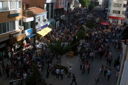 Kütahya'da protestocu gruba, polisten müdahale