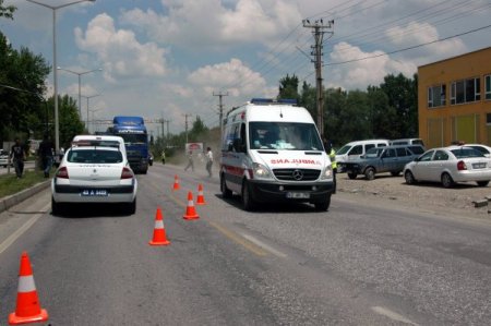 Kütahya'da Trafik Kazası: 1 Ölü
