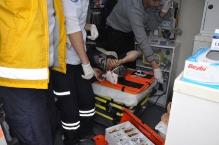 Kütahya'da trafik kazası: 3 yaralı