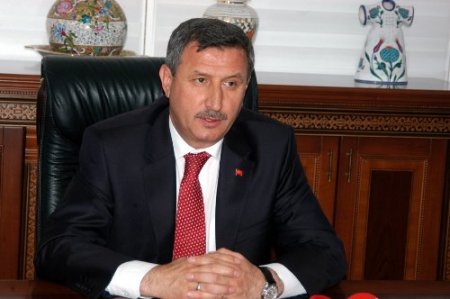 Kütahya'ya atanan Vali Yılmaz görevine başladı