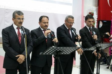 Kutlu Doğum coşkusu salona sığmadı