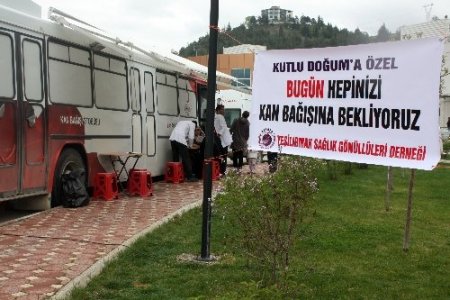 Kutlu Doğum dolayısıyla kan bağış kampanyası düzenlendi