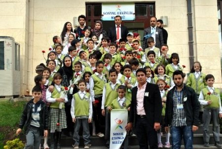 Kutlu Doğum etkinliğinde dünyanın renkleri buluştu