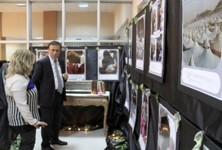 Kutlu Doğum programında ‘Her Kadın Hacer’dir’ fotoğraf sergisi düzenlendi