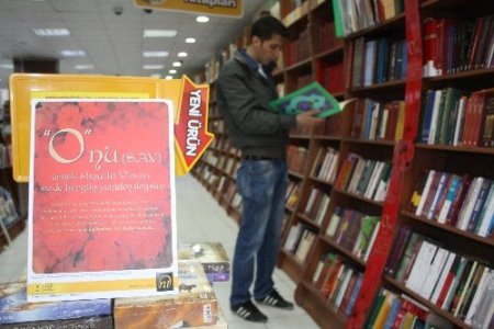 Kutlu Doğum'da kitap satışlarında talep patlaması yaşanıyor