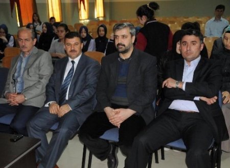 Kutlu Doğum'u şiirlerle kutladılar