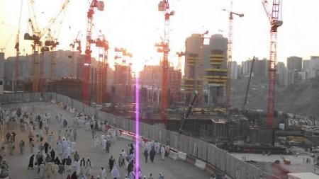 Kutsal Topraklarda Hac Öncesi Yüz Binler Umre Yapıyor