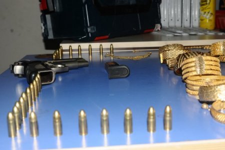 Kuyumcu soygunuyla ilgili gözaltına alınan 7 şüpheliden 2’si tutuklandı