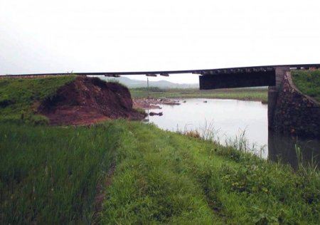 Kuzey Kore De Selden Etkilendi: 30 Ölü