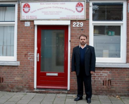 Lahey Türk İslam Vakfı’na yapılan bombalı saldırıya tepkiler sürüyor