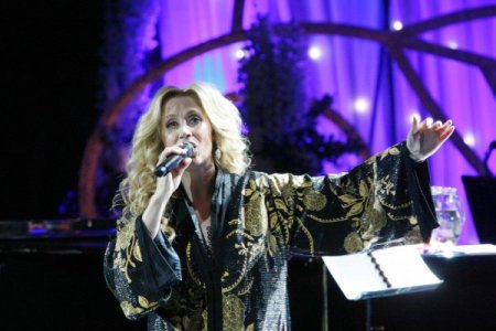 Lara Fabian, Astanalıları Coşturdu