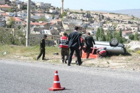 Lastiği Patlayan Otomobil Takla Attı: 1 Ölü 2 Yaralı