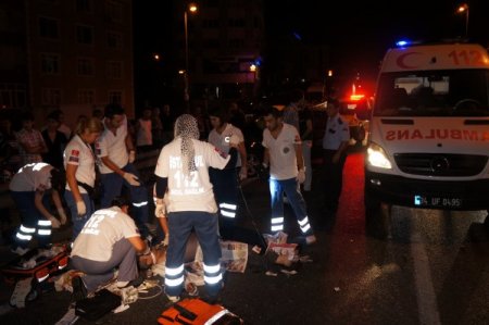 Lastik Değiştirirken Başka Aracın Çarpması Sonucu Öldü