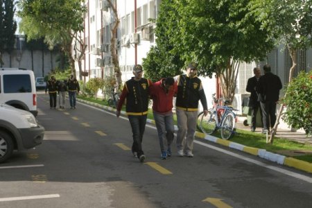 Lastik hırsızları yakalandı