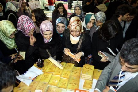 Lem’alar Sadeleştirildi, ‘anlamıyoruz’ Diyen Gençler Mutlu