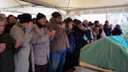 Leman Çıdamlı son yolculuğuna uğurlandı