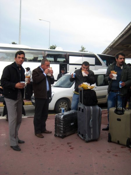 Libya’dan 167'si Türk, 174 Yolcu Özel Uçakla Antalya’ya Geldi (2)