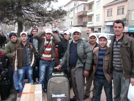 Libya’dan Gelen 46 Kişi Alaplı'da Ailelerine Kavuştu