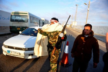 Libya’nın Doğusunda Kral İdris Bayrağı Dalgalanıyor
