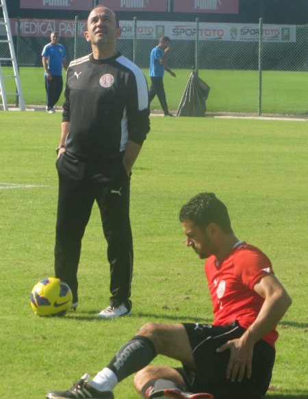 Liderlik şansını kullanamayan Antalyaspor, Bursa hazırlıklarına başladı