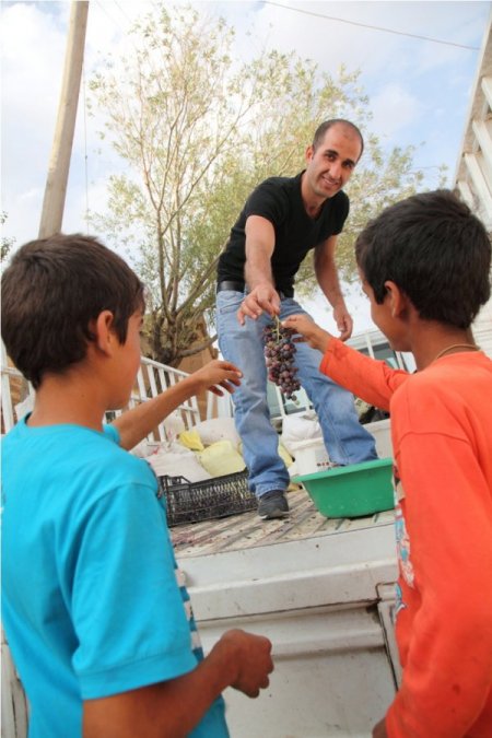 Lidyalılar parayı buldu ama bu köy takasla alışverişten vazgeçmiyor