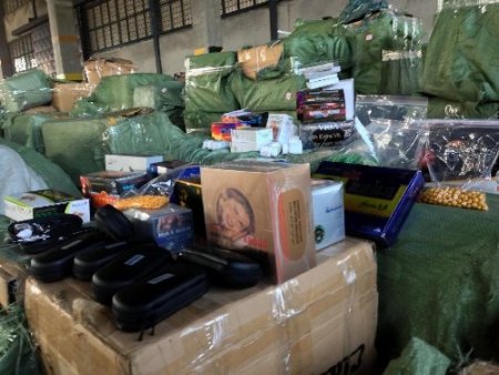 Limanda milyon liralık elektronik sigara baskını