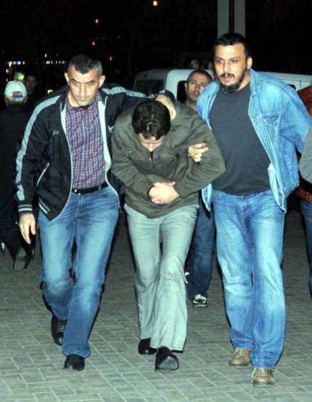 Lise öğrencisi temizlik görevlisini öldürdü (2)