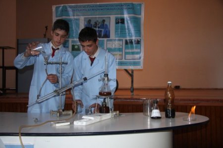 Lisei Öğrencileri, Şeker Pancarı Atığı Melastan Ekolojik Yakıt Üretti