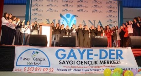 Liseli öğrenciler, en güzel iyiliği yapmak için yarıştı