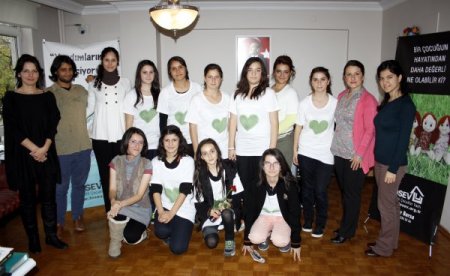 Liseli Timsahlar'dan lösemili çocuklara destek